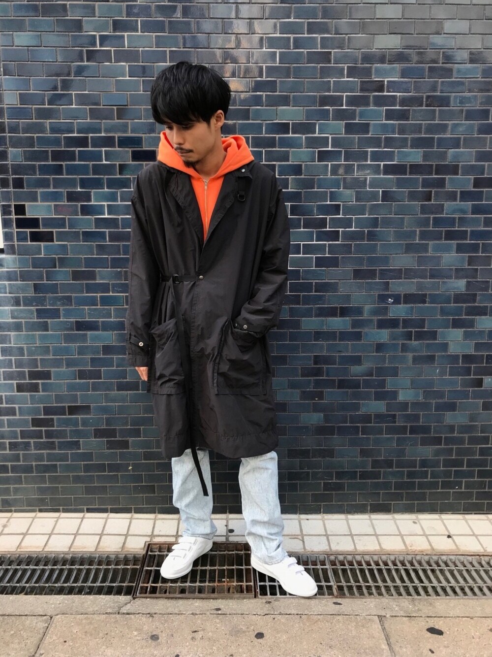 「johnbull、Johnbull Private labo、ジョンブル、ジョンブル　プライベート　ラボ(Johnbull Private labo)、REPRODUCTION OF FOUND、秋コーデ、デニムパンツ、大人カジュアル、ootd」｜「Johnbullのオールドハーフジップパーカー（パーカー、オレンジ系）」を使った、INA0804さん（メンズ・174cm）の秋コーディネートの1枚目の写真
