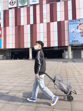 AlooF Lさんのコーディネート