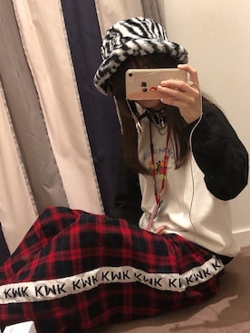 「WC（ダブル シー）のアイテム（スウェット）」を使った、𝓎さん（レディース・155cm）の秋コーディネート