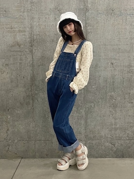 「シャーリング」｜「アイテム（オールインワン・サロペット）」を使った、𝓎さん（レディース・155cm）の春コーディネート