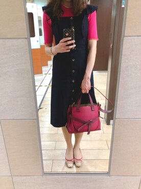 トートバッグを使った ショッキングピンク の人気ファッションコーディネート Wear