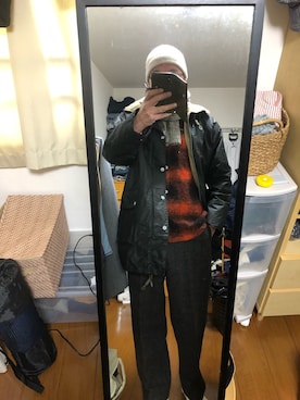 「WOOLRICH（ウールリッチ）のアイテム（パンツ）」を使った、massanさん（メンズ・188cm）の冬コーディネート