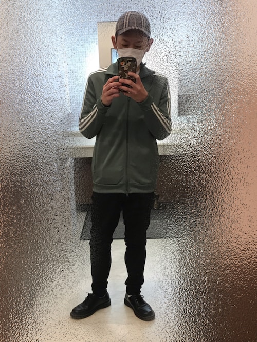 かずぅ Adidasのジャージを使ったコーディネート Wear