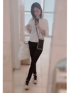 「VERSACE（ヴェルサーチ）のアイテム（PC・スマホグッズ/家電）」を使った、Y.さん（レディース・168cm）の夏コーディネート