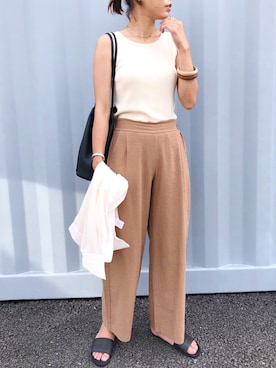 「アイテム（バングル/リストバンド）」を使った、mocoさん（レディース・165cm）の夏コーディネート