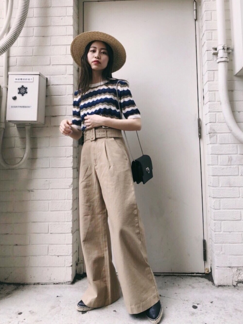 MOUSSY OFFICIALさんの「ZIGZAG STRIPED KNIT（MOUSSY）」を使ったコーディネート