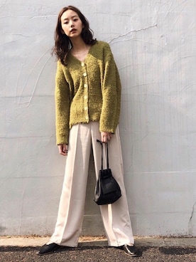 「MOUSSY（マウジー）のアイテム（カーディガン/ボレロ）」を使った、MOUSSY OFFICIALさん（レディース・168cm）の春コーディネート