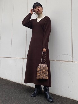 「MOUSSY（マウジー）のアイテム（ピアス（両耳用））」を使った、MOUSSY OFFICIALさん（レディース・164cm）の冬コーディネート