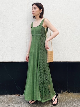 「アイテム（バングル/リストバンド）」を使った、MOUSSY OFFICIALさん（レディース・156cm）の春コーディネート