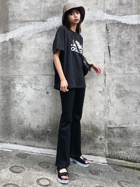 「MOUSSY（マウジー）のアイテム（ハット）」を使った、MOUSSY OFFICIALさん（レディース・164cm）の夏コーディネート