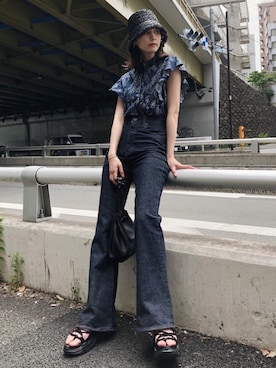 「MOUSSY（マウジー）のアイテム（ハット）」を使った、MOUSSY OFFICIALさん（レディース・168cm）の夏コーディネート