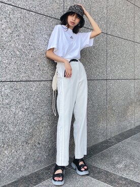 「MOUSSY（マウジー）のアイテム（ハット）」を使った、MOUSSY OFFICIALさん（レディース・164cm）の夏コーディネート