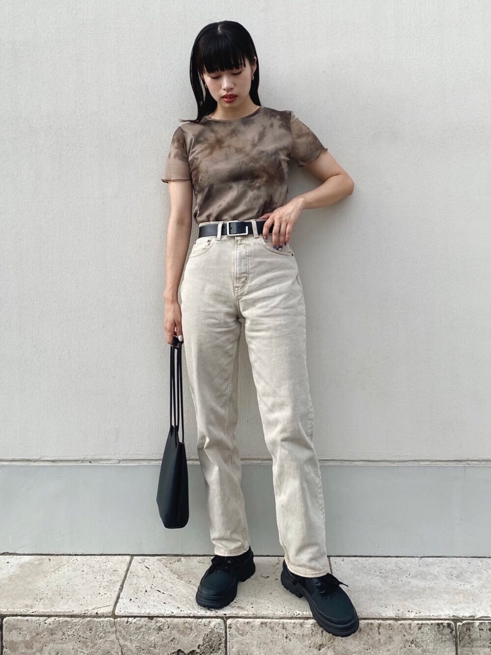 MOUSSY OFFICIALさんの「PLAIN JEANS COLOR STRAIGHT（MOUSSY）」を使ったコーディネート