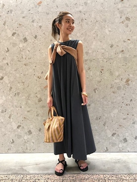 「アイテム（トートバッグ、パープル系）」を使った、ryokaさん（レディース・163cm）の夏コーディネート