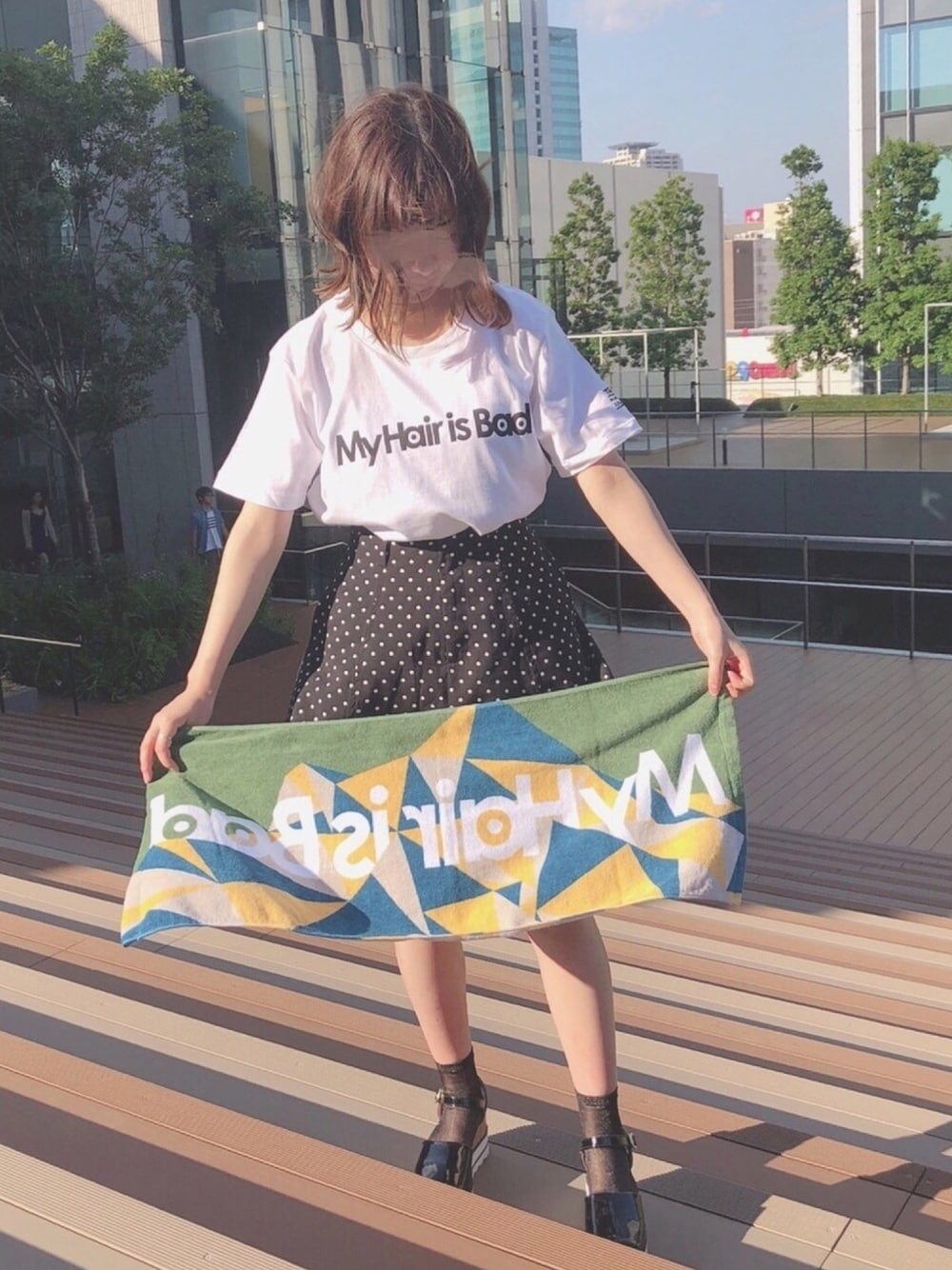 「カジュアル、My Hair is Bad、マイヘア、ビッグT、白Tシャツ、お出かけコーデ、ootd、モノトーン」｜「My Hair is Badのアイテム（トップス、ホワイト系）」を使った、ぴこ⌄̈⃝さん（レディース・154cm）の夏コーディネートの1枚目の写真