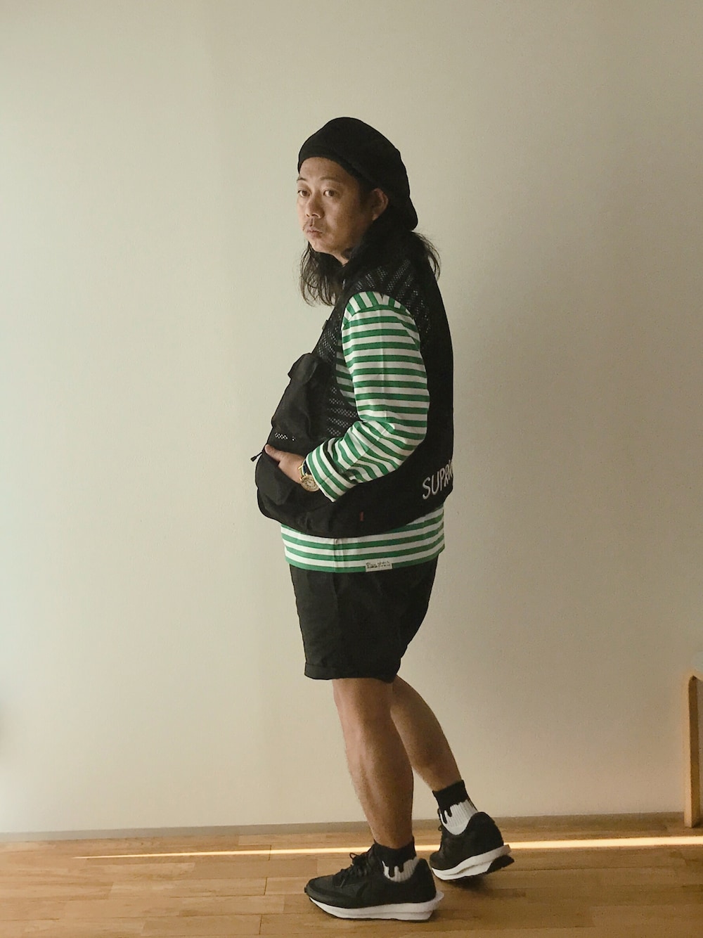 「秋のコーデ、スニーカー、カジュアルコーデ、今日のコーデ、ボーダー、nike sacai、ベレー帽、ソックス、秋冬コーデ、秋服」｜「NIKEのアイテム（スニーカー、ブラック系）」を使った、ゆーきさん（メンズ・170cm）の秋コーディネートの1枚目の写真