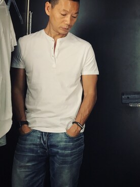 「PULL&BEAR（プルアンドベア）のアイテム（Tシャツ/カットソー）」を使った、KP 郭さん（メンズ・170cm）の秋コーディネート