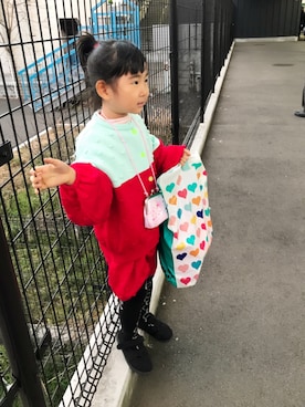 「frankygrow（フランキーグロウ）のアイテム（カーディガン/ボレロ、その他）」を使った、chibi su--さん（キッズ・130cm）の冬コーディネート