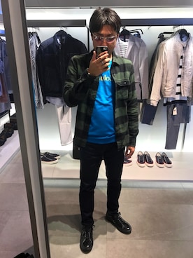 「ショッピング」｜「アイテム（チノパンツ）」を使った、かっつうさん（メンズ・174cm）の春コーディネート