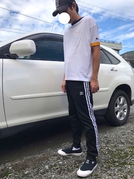 「adidas Originals（アディダスオリジナルス）のアイテム（スリッポン）」を使った、かっつうさん（メンズ・174cm）の夏コーディネート