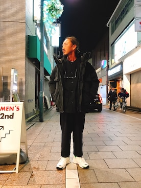 「WHITE MOUNTAINEERING（ホワイトマウンテニアリング）のアイテム（ダウンジャケット/コート）」を使った、長老さん（メンズ・170cm）の冬コーディネート
