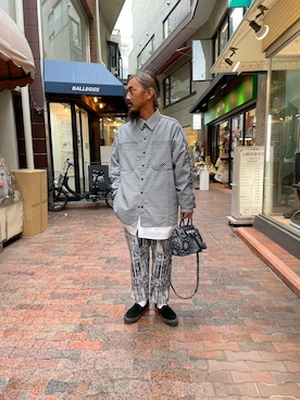 「B'2nd（ビーセカンド）のアイテム（バッグ）」を使った、長老さん（メンズ・170cm）の春コーディネート