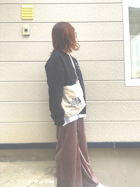「THE NORTH FACE（ザノースフェイス）のTHE NORTH FACE MUSETTE BAG (ﾅﾁｭﾗﾙ/ﾌﾞﾗｯｸ)（ショルダーバッグ）」を使った、みー。さん（レディース・157cm）の秋コーディネート