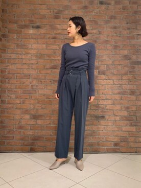 「ARRUM（アールム）のアイテム（サンダル）」を使った、Ami  Sutoさん（レディース・169cm）の冬コーディネート