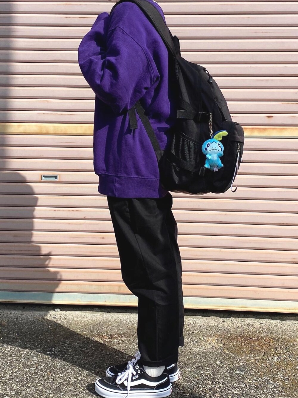 「今日のコーデ、スウェット、古着、重ね着、GU、WEGO、VANS、おしゃれさんと繋がりたい、紫、シンプル」｜「Championのアイテム（スウェット、パープル系）」を使った、　あいり☺︎さん（レディース・163cm）の春コーディネートの1枚目の写真