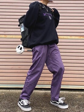 「パープル×黒」｜「アイテム（バックパック/リュック）」を使った、　あいり☺︎さん（レディース・163cm）の秋コーディネート