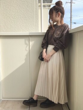 「Chaco closet（チャコ クローゼット）のアソートプリーツ Aラインウエストゴムロングスカート[チェック 小花柄 ダルメシアン コーデュロイ サテン シアー 無地]（スカート）」を使った、fuwa.さん（レディース・152cm）の春コーディネート