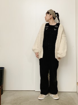 「ゆるニット」｜「アイテム（オールインワン・サロペット）」を使った、CA★RIさん（レディース・163cm）の秋コーディネート