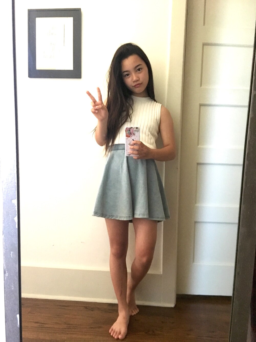 「ootd、summer、denim skirt、casual、rich、Cute」｜「FOREVER 21のアイテム（ニット/セーター、ホワイト系）」を使った、puppyloveMさん（キッズ・142cm）の春コーディネートの1枚目の写真