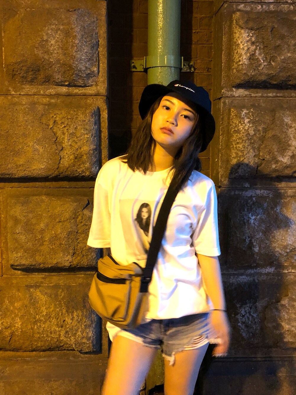 「summer、korea style、BUCKET HAT、Selena Gomez、Japan、yellowlighting」｜「WEGOのアイテム（Tシャツ/カットソー、ホワイト系）」を使った、puppyloveMさん（キッズ・153cm）の夏コーディネートの1枚目の写真