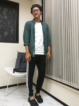 「アイテム（モカシン/デッキシューズ、ブラウン系）」を使った、omiさん（メンズ・172cm）の秋コーディネート