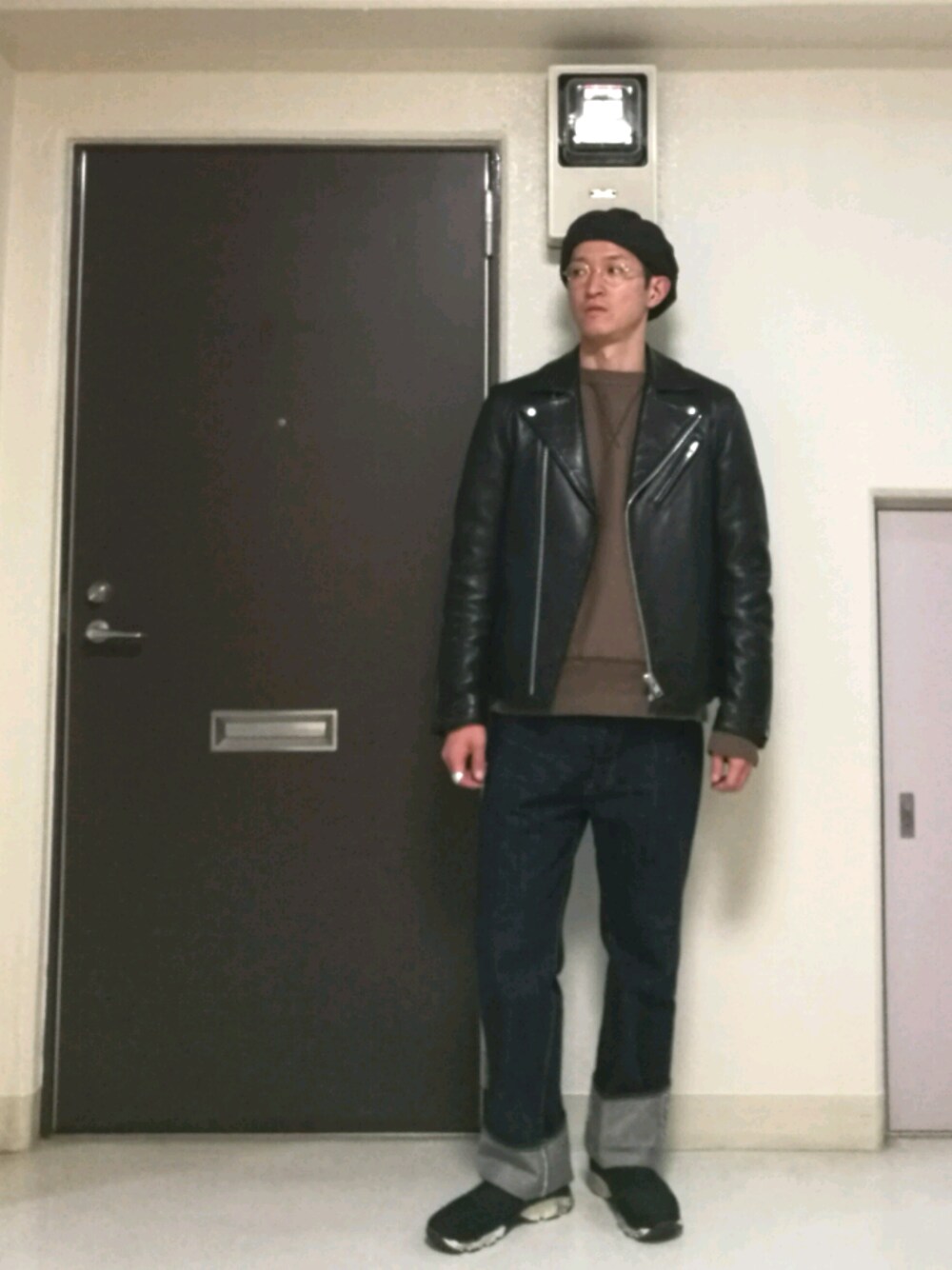 ADAM ET ROPE'のライダースジャケットを使った「ダブルライダース」の