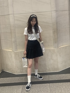 「MARC JACOBS（マークジェイコブス）のアイテム（Tシャツ/カットソー）」を使った、まおにゃんさん（レディース・163cm）の冬コーディネート