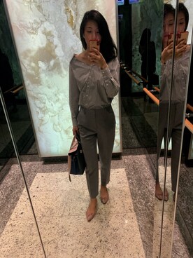 「flameのアイテム」を使った、Sharon Zhangさん（レディース・168cm）の春コーディネート