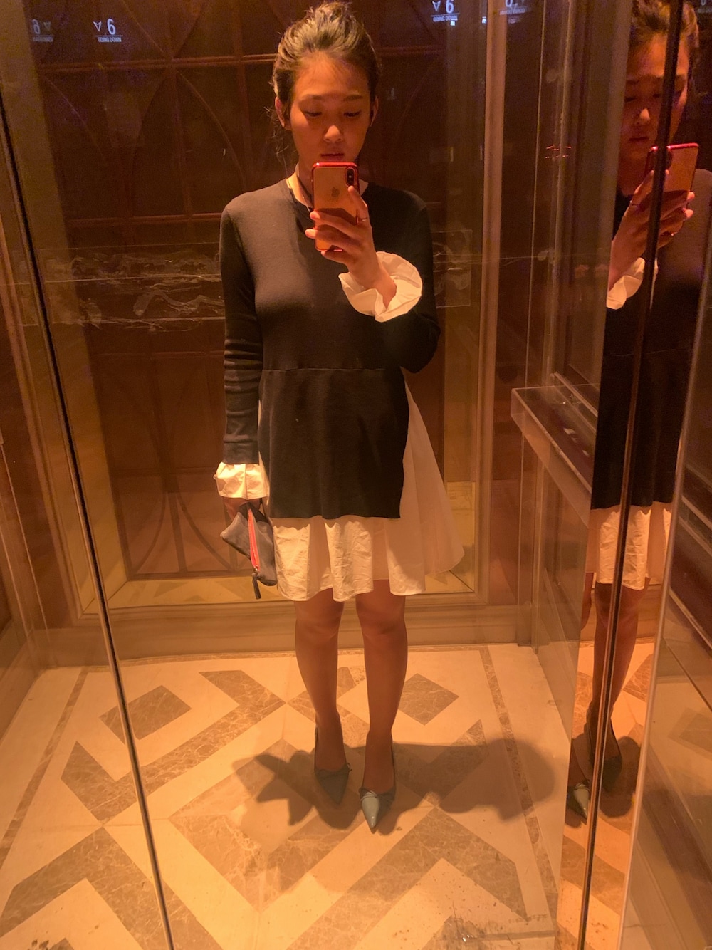 「casual、girly」｜「GEOXのアイテム（ワンピース、ブラック系）」を使った、Sharon Zhangさん（レディース・168cm）の夏コーディネートの1枚目の写真