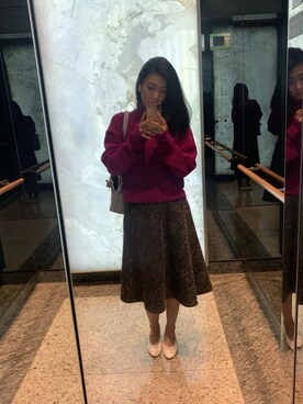「FENDI（フェンディ）のアイテム（ショルダーバッグ、ブルー系）」を使った、Sharon Zhangさん（レディース）の冬コーディネート