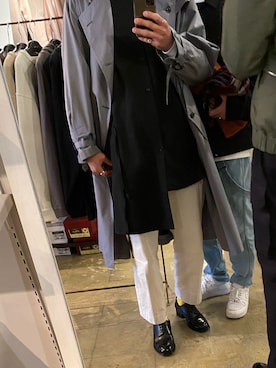 「AURALEE（オーラリー）のアイテム（トレンチコート、グレー系）」を使った、hayate178wearさん（メンズ・177cm）の秋コーディネート