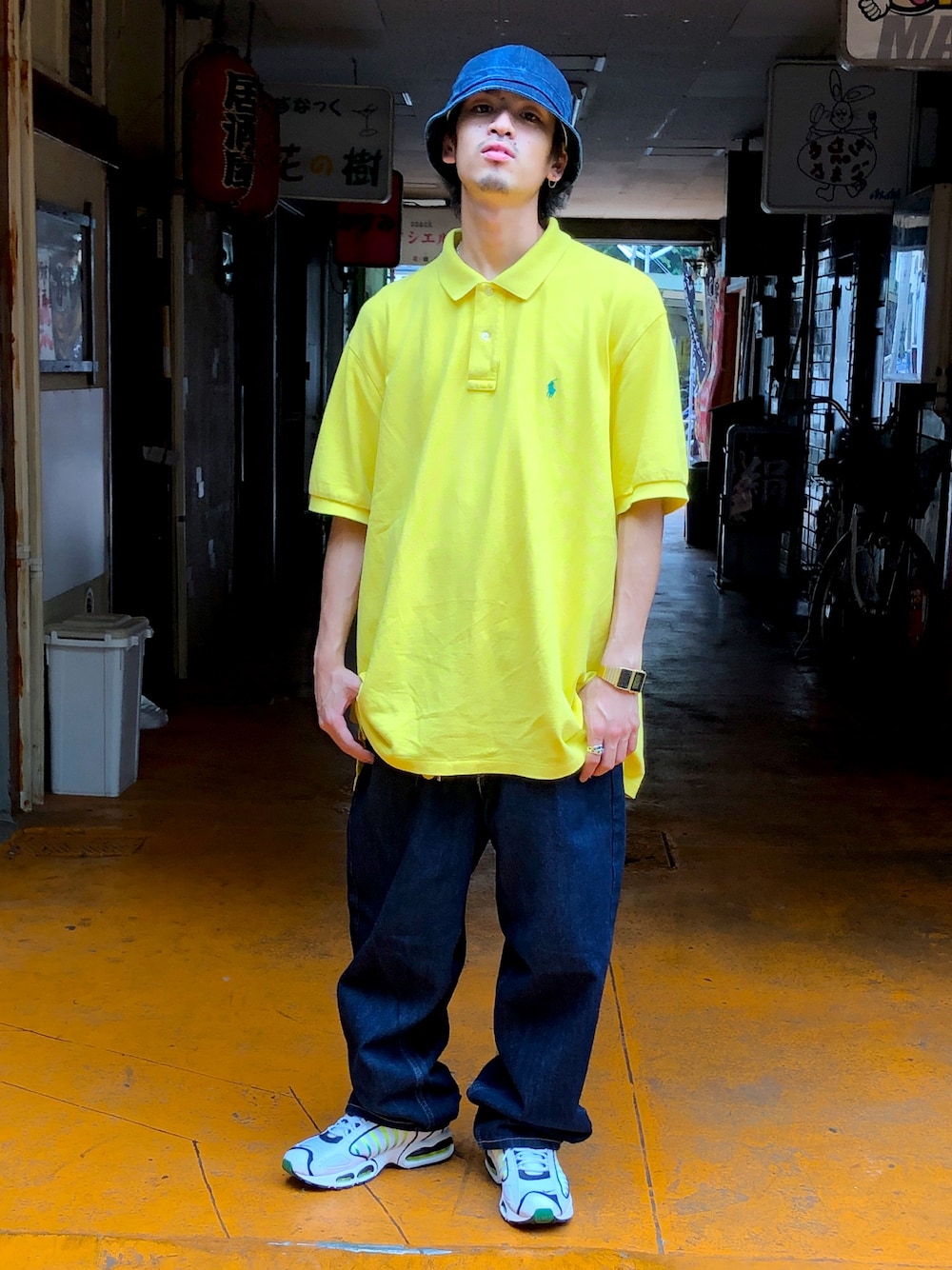 「ビックシルエット、ストリート、古着、90'sスタイル、Polo Ralph Lauren、Levis、イエロー、おしゃれさんと繋がりたい、ootd、古着MIX」｜「POLO RALPH LAURENのアイテム（ポロシャツ、イエロー系）」を使った、Yorkieさん（メンズ・173cm）の夏コーディネートの1枚目の写真
