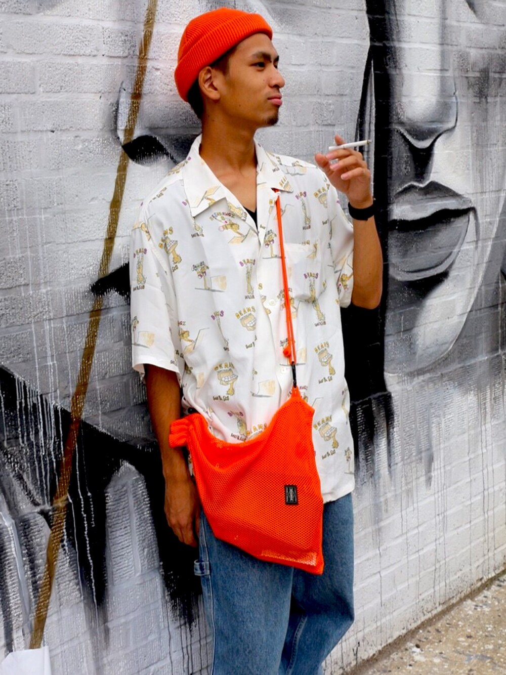 「休日スタイル、お洒落さんとつながりたい、ストリートMIX、BEAMS、ssz、スケータースタイル、ビックシルエット、ニット帽、Levis、いいね、save、フォローお願いします🤑」｜「BEAMSのアイテム（シャツ/ブラウス、ホワイト系）」を使った、Yorkieさん（メンズ・172cm）の秋コーディネートの1枚目の写真