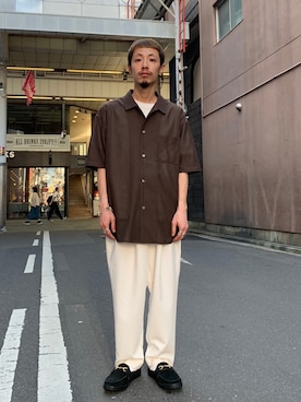 「MANEBU（マネブ）のアイテム（サンダル）」を使った、福島大さん（メンズ・156cm）の春コーディネート