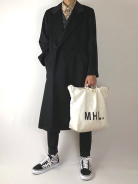 「バーバリー」｜「アイテム（チェスターコート）」を使った、Kazuyukiさん（メンズ・170cm）の秋コーディネート