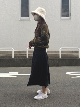 「LACOSTE（ラコステ）のLACOSTE ラコステ CARNABY BL 1 WZK132 001 WHT（球鞋、ホワイト系）」を使った、ようさん（レディース・158cm）の秋コーディネート