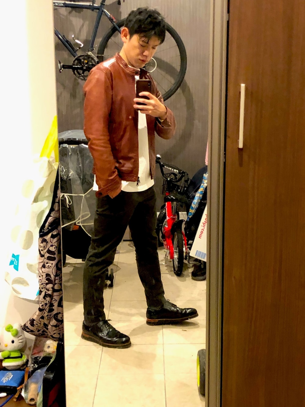 「秋服、シンプルコーデ、革ジャン、ライダース、UNIQLO」｜「green label relaxingのアイテム（ライダースジャケット、ブラウン系）」を使った、MiRaRさん（メンズ・167cm）の秋コーディネートの1枚目の写真