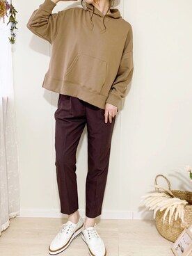 「スエット」｜「アイテム（ローファー）」を使った、ももたさん（レディース・170cm）の秋コーディネート