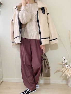 「白ニット」｜「アイテム（ムートンコート）」を使った、ももたさん（レディース・170cm）の冬コーディネート