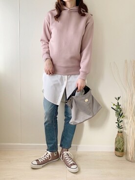 「URBAN RESEARCH Sonny Label（アーバンリサーチサニーレーベル）のポンチルーズパーカー2（Tシャツ/カットソー）」を使った、ももたさん（レディース・170cm）の冬コーディネート